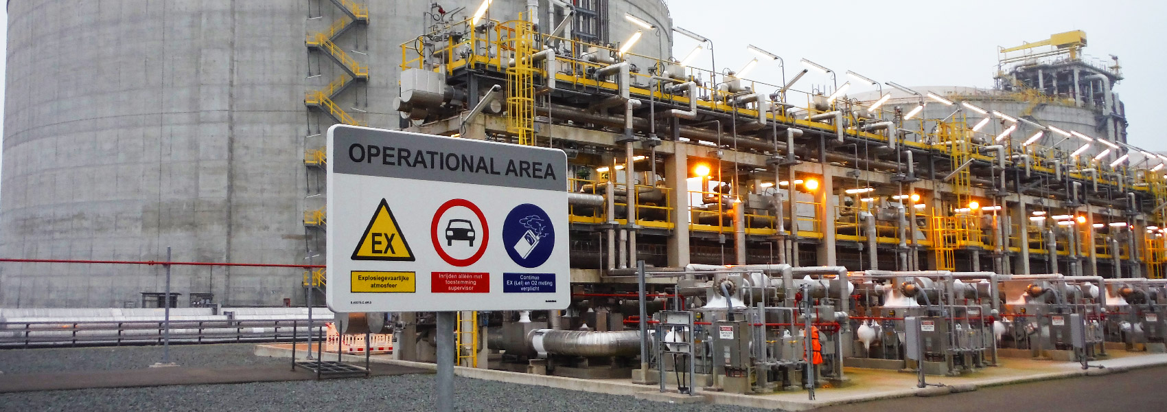 Blomsma realisiert 3.080 Leitungskennzeichnungen für Gate LNG
