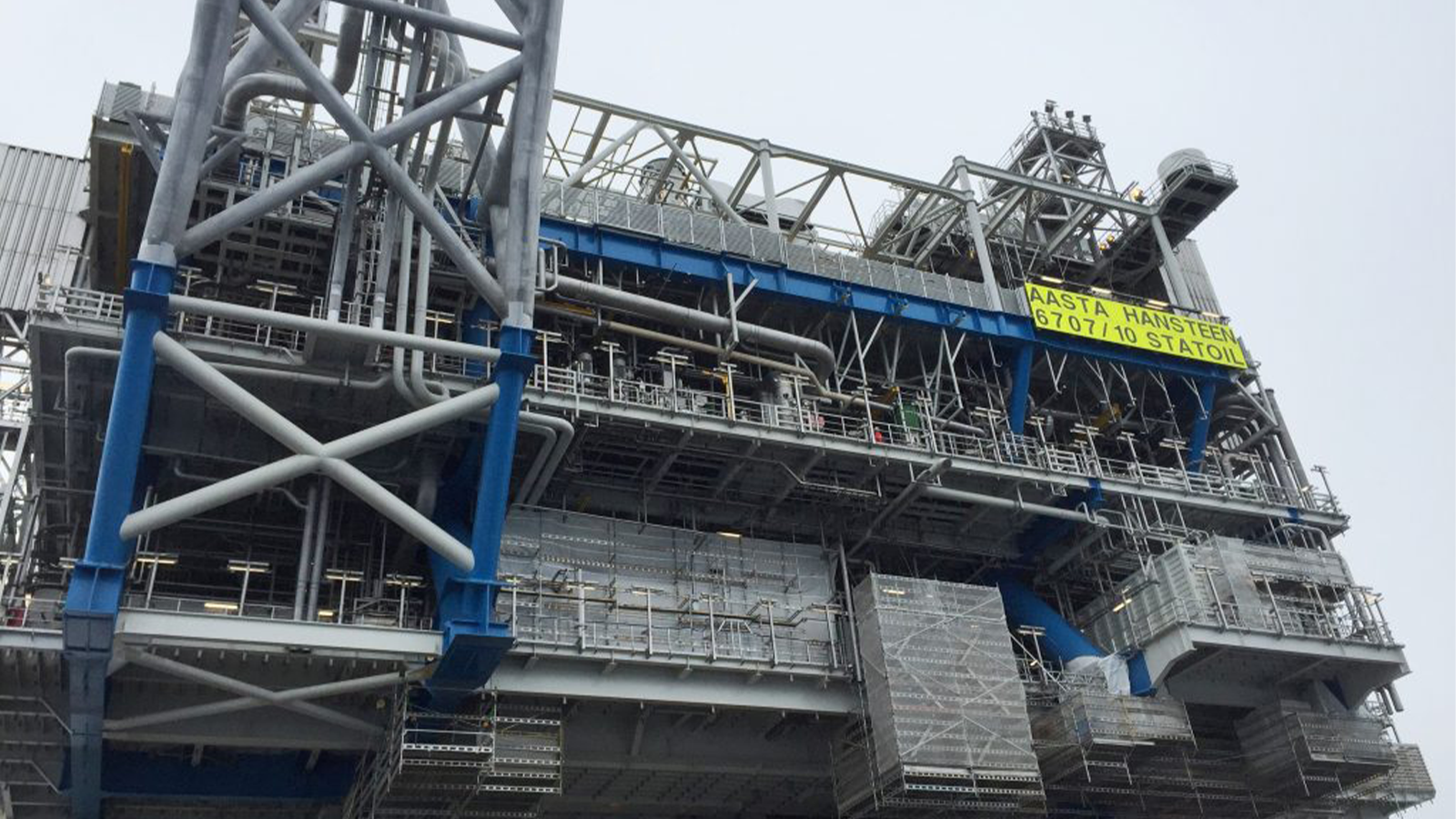 Aasta Hansteen Platform Identification panels by Blomsma Signs & Safety