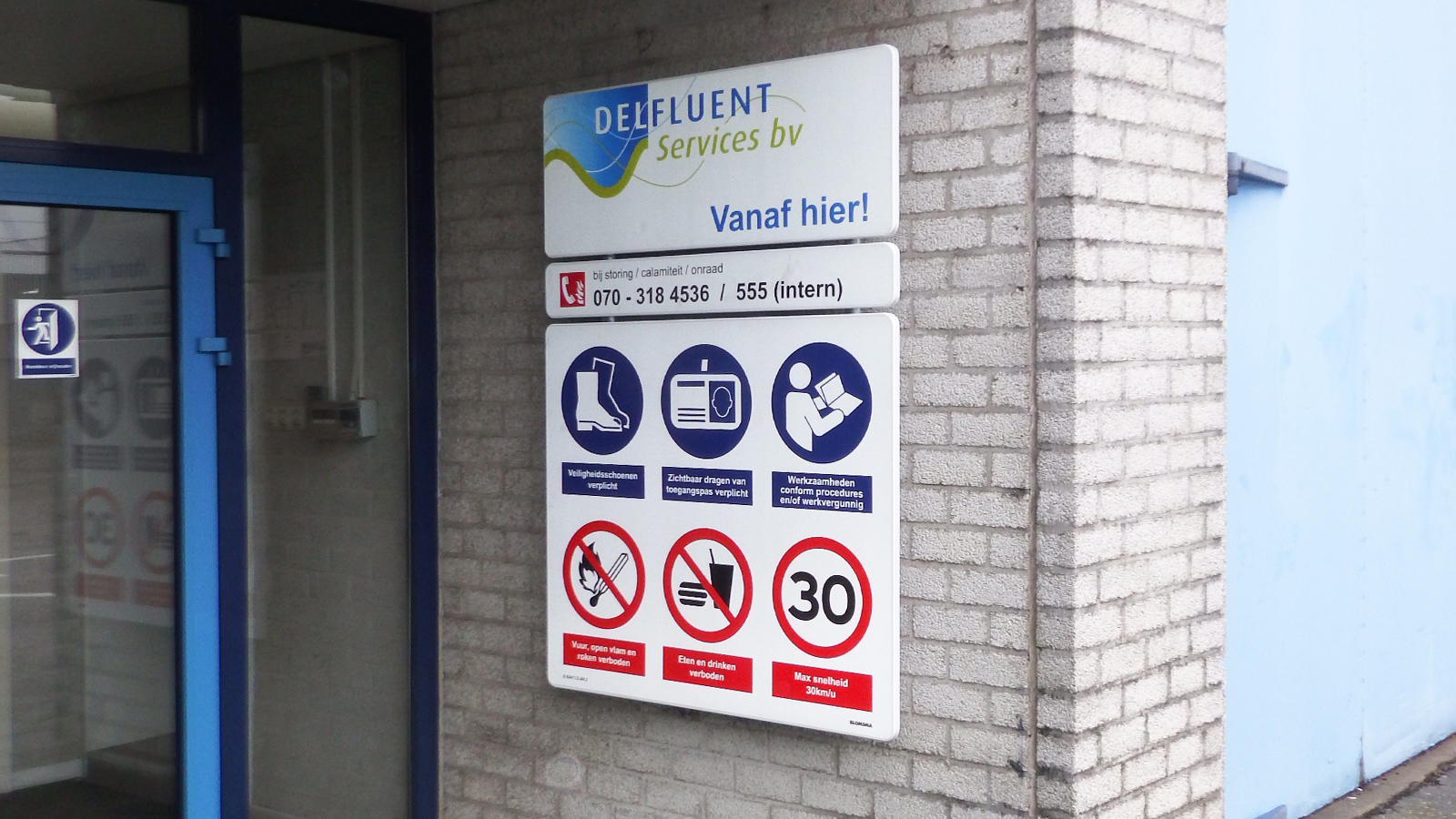 Access signs Delfluent water purification plant Blomsma Signs & Safety
