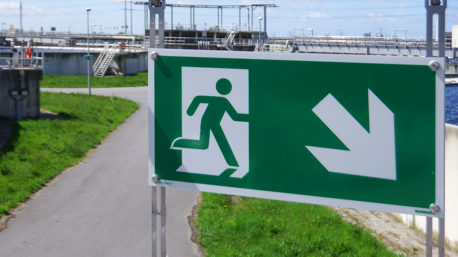 Safety signage Delfluent water purification plant Blomsma Signs & Safety