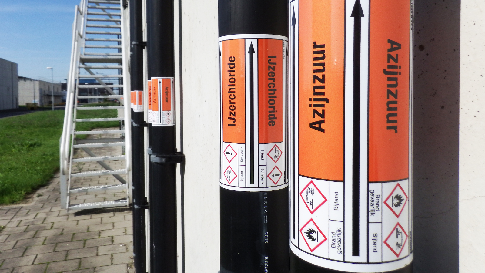 Pipe marking Delfluent water purification plant Blomsma Signs & Safety