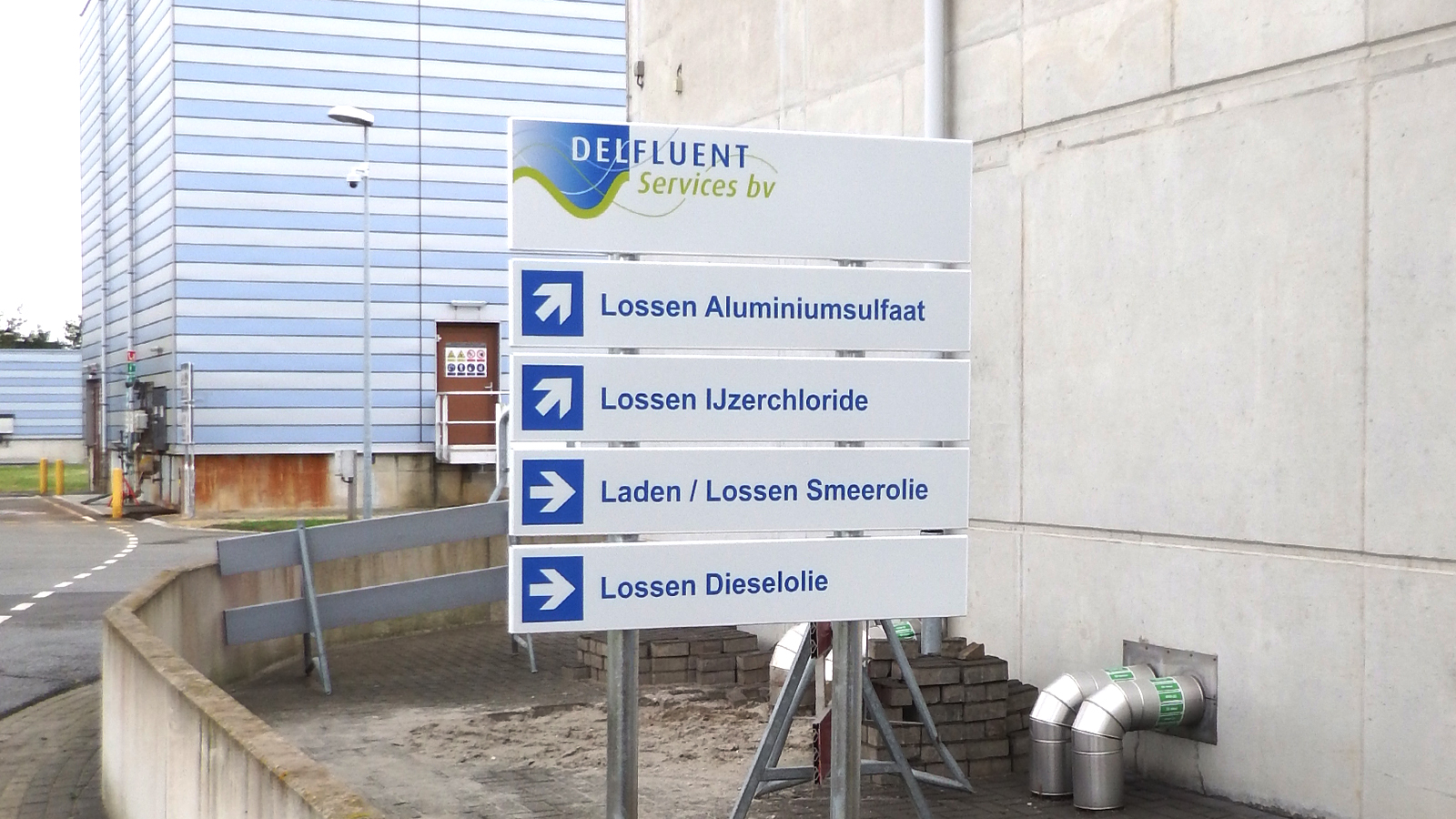 Access signs Delfluent water purification plant Blomsma Signs & Safety
