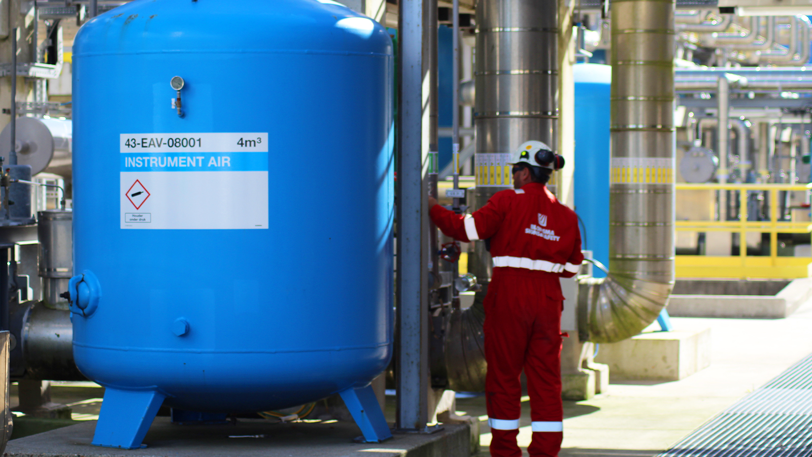 Gate Terminal tank marking by Blomsma Signs & Safety
