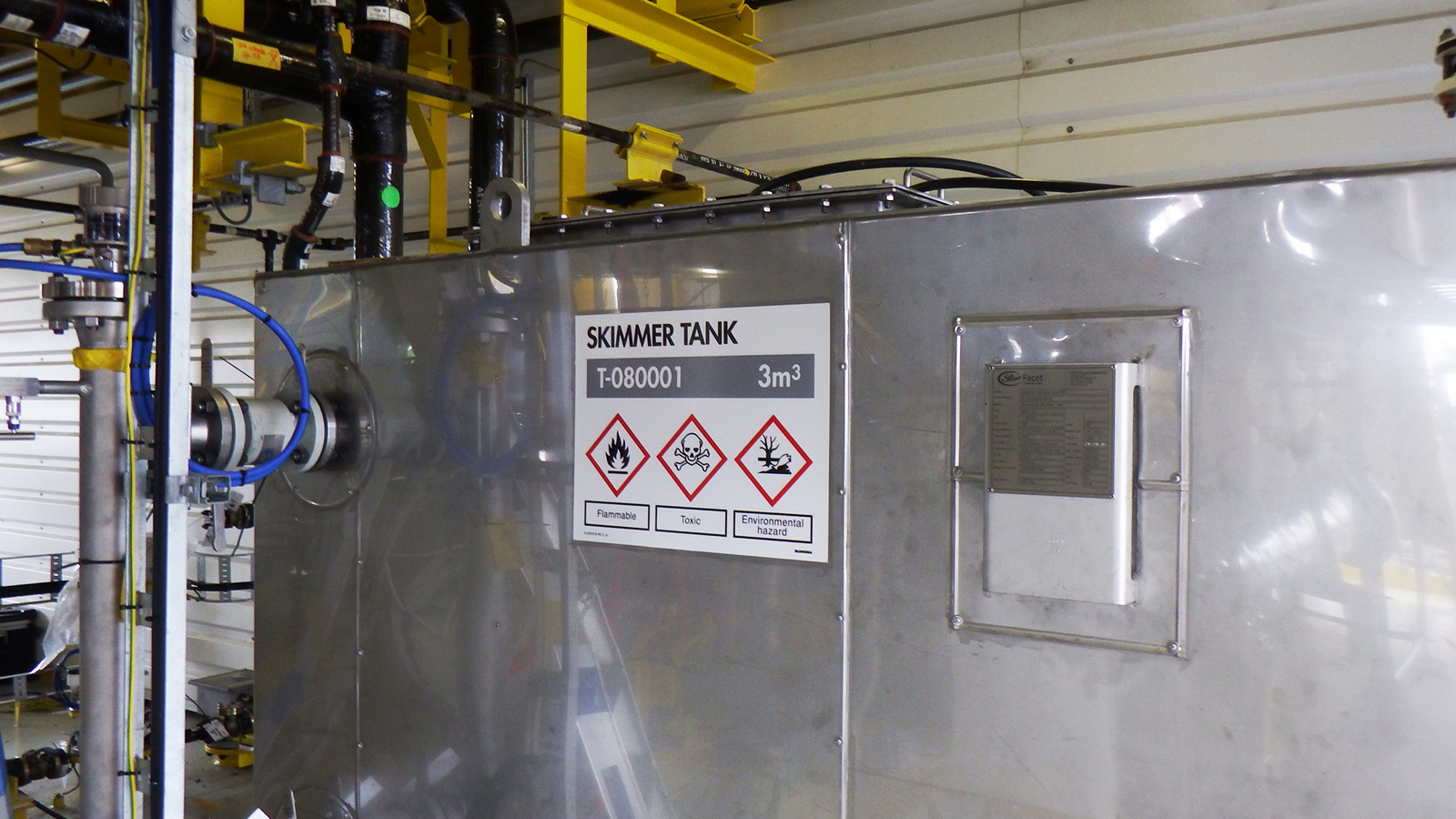 Multiple signs Petrogas E&P A18 platform by Blomsma Signs& Safety