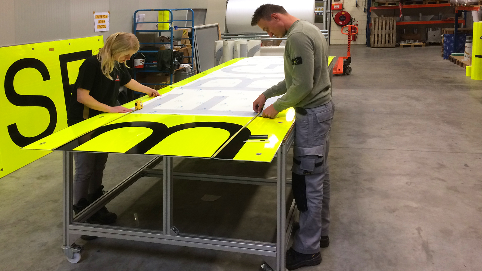Platform identification Oseberg Vestflanken 2 platform by Blomsma Signs & Safety