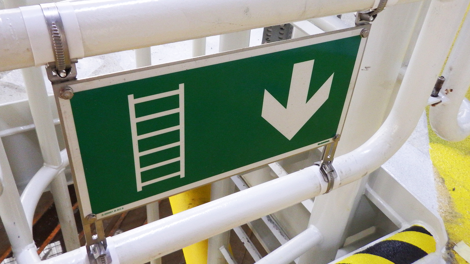 Safety signage Oseberg Vestflanken 2 platform by Blomsma Signs & Safety