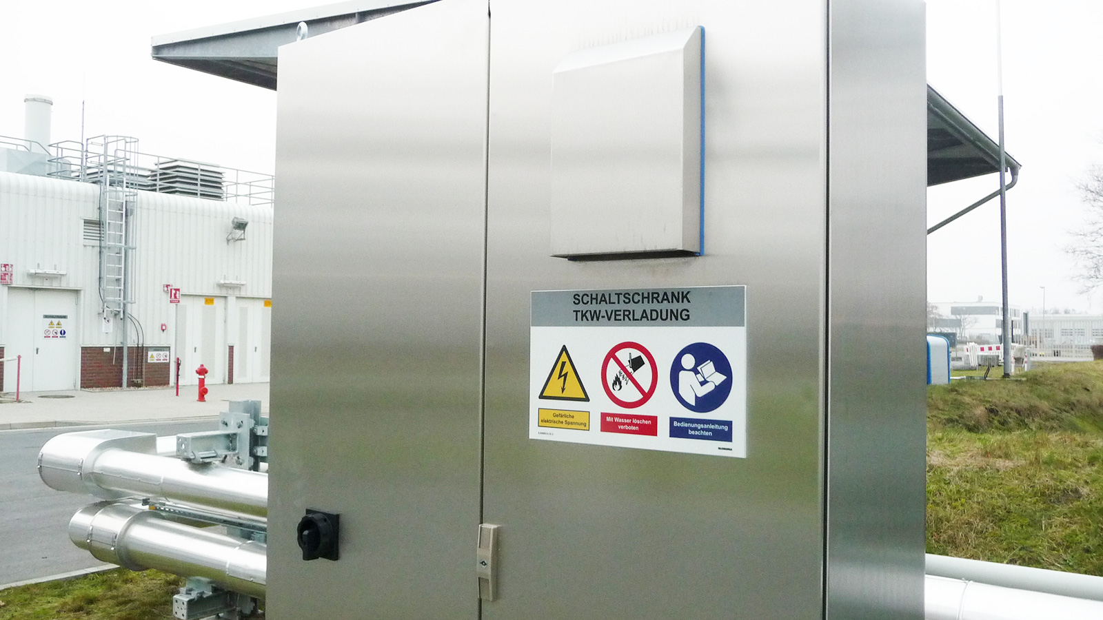 Composite signage AVR by Blomsma Signs & Safety