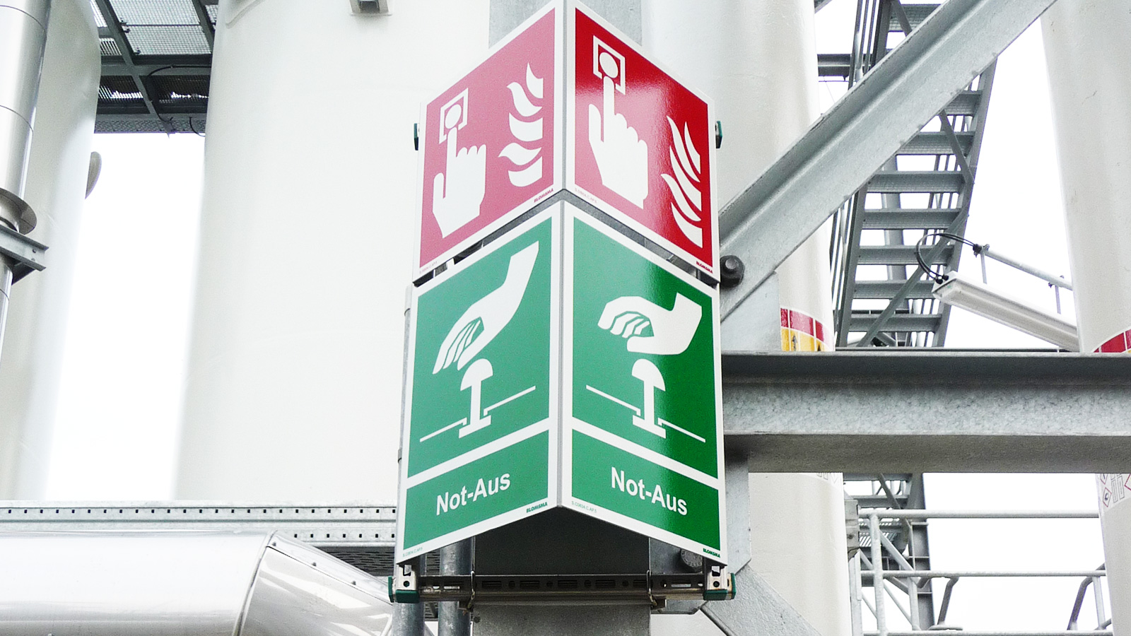 Safety signage AVR by Blomsma Signs & Safety