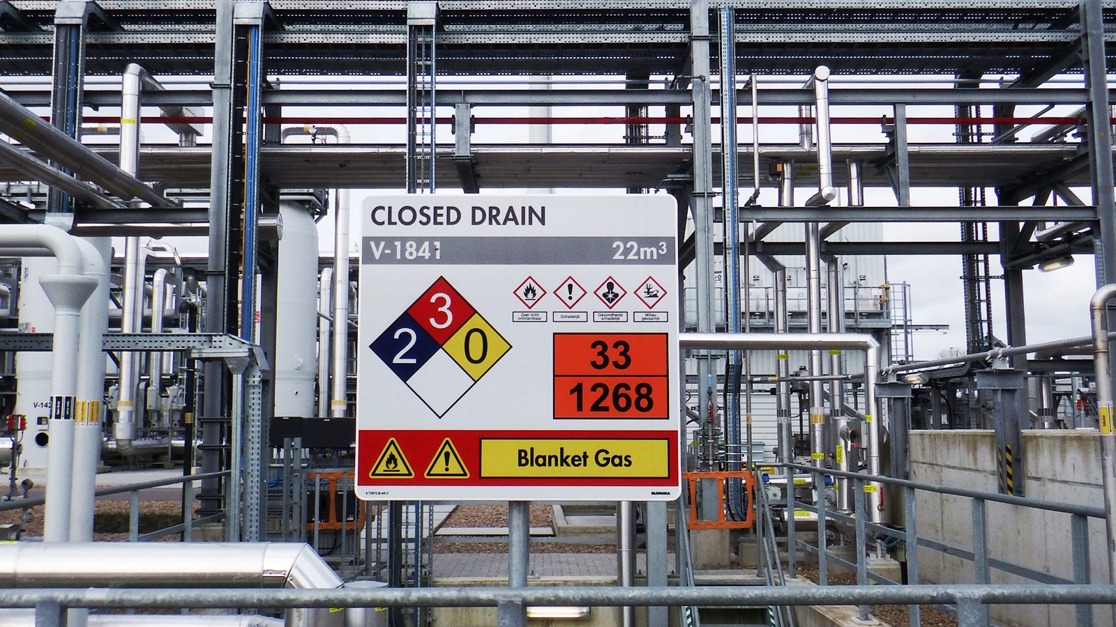 TAQA Tank marking by Blomsma Signs & Safety