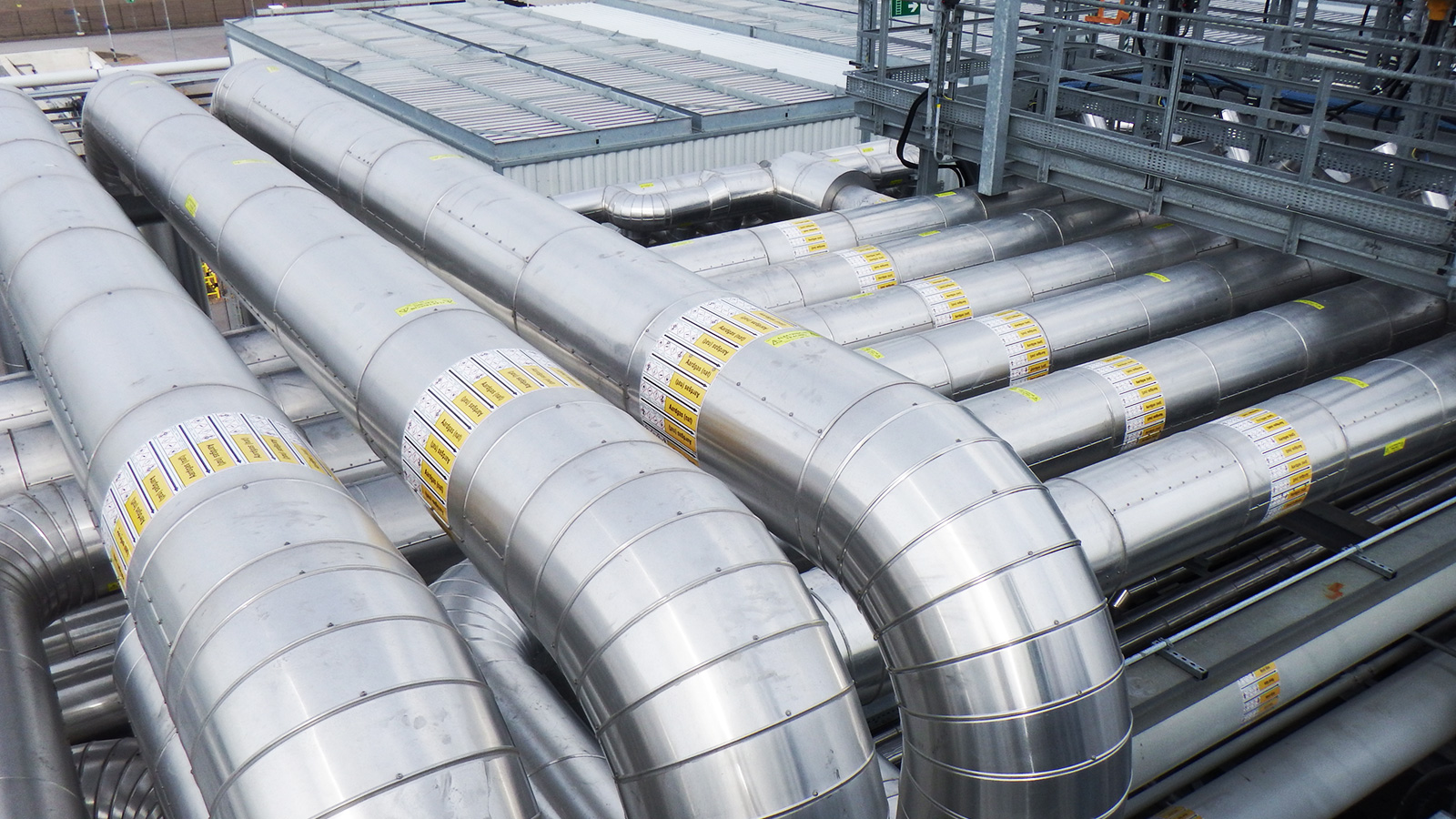 TAQA Pipe Marking by Blomsma Signs & Safety