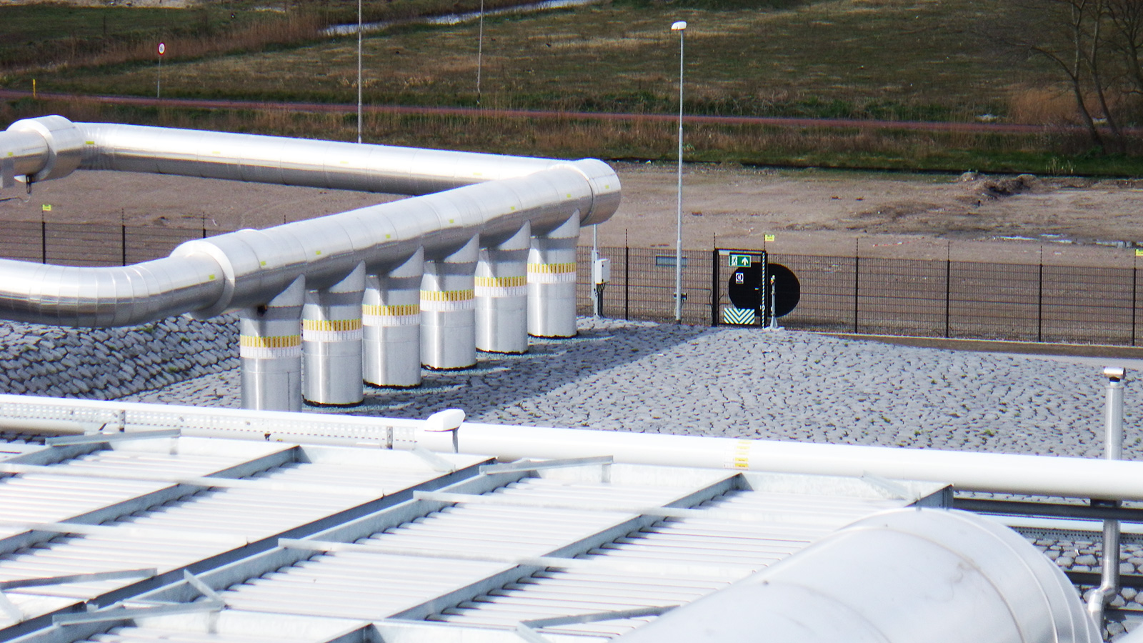 TAQA Pipe Marking by Blomsma Signs & Safety