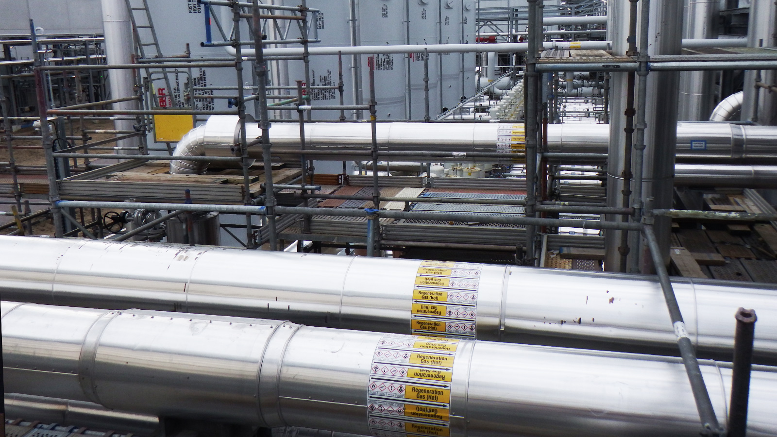 TAQA Pipe Marking by Blomsma Signs & Safety