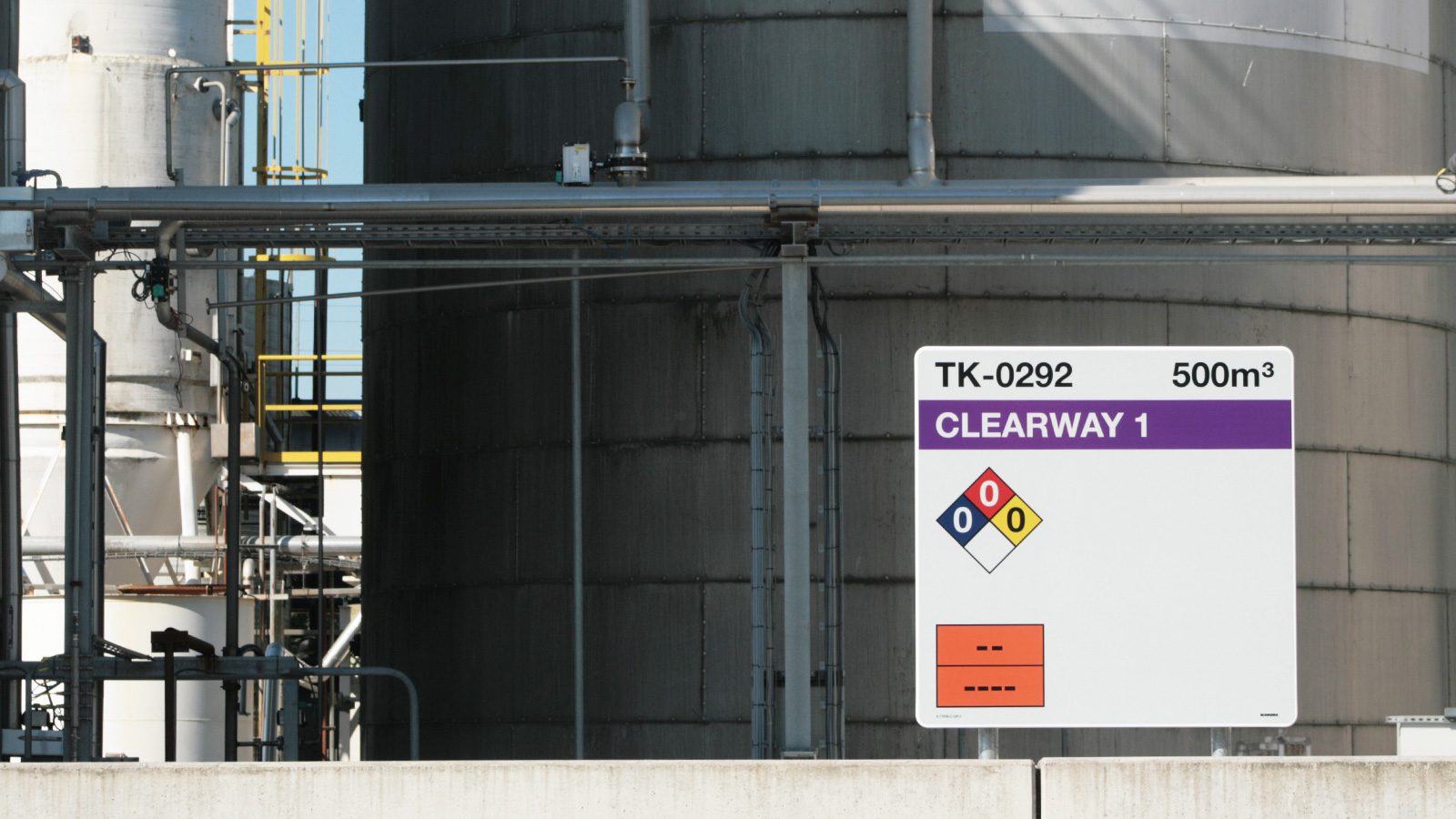 Tank Marking TPT Terneuzen by Blomsma Signs & Safety