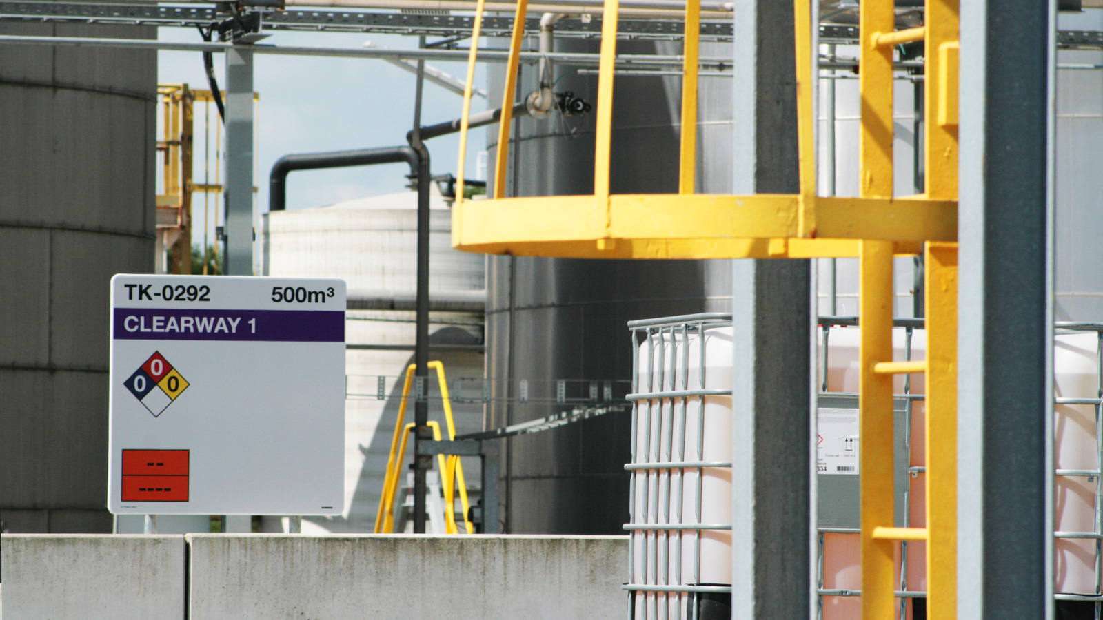 Tank Marking TPT Terneuzen by Blomsma Signs & Safety