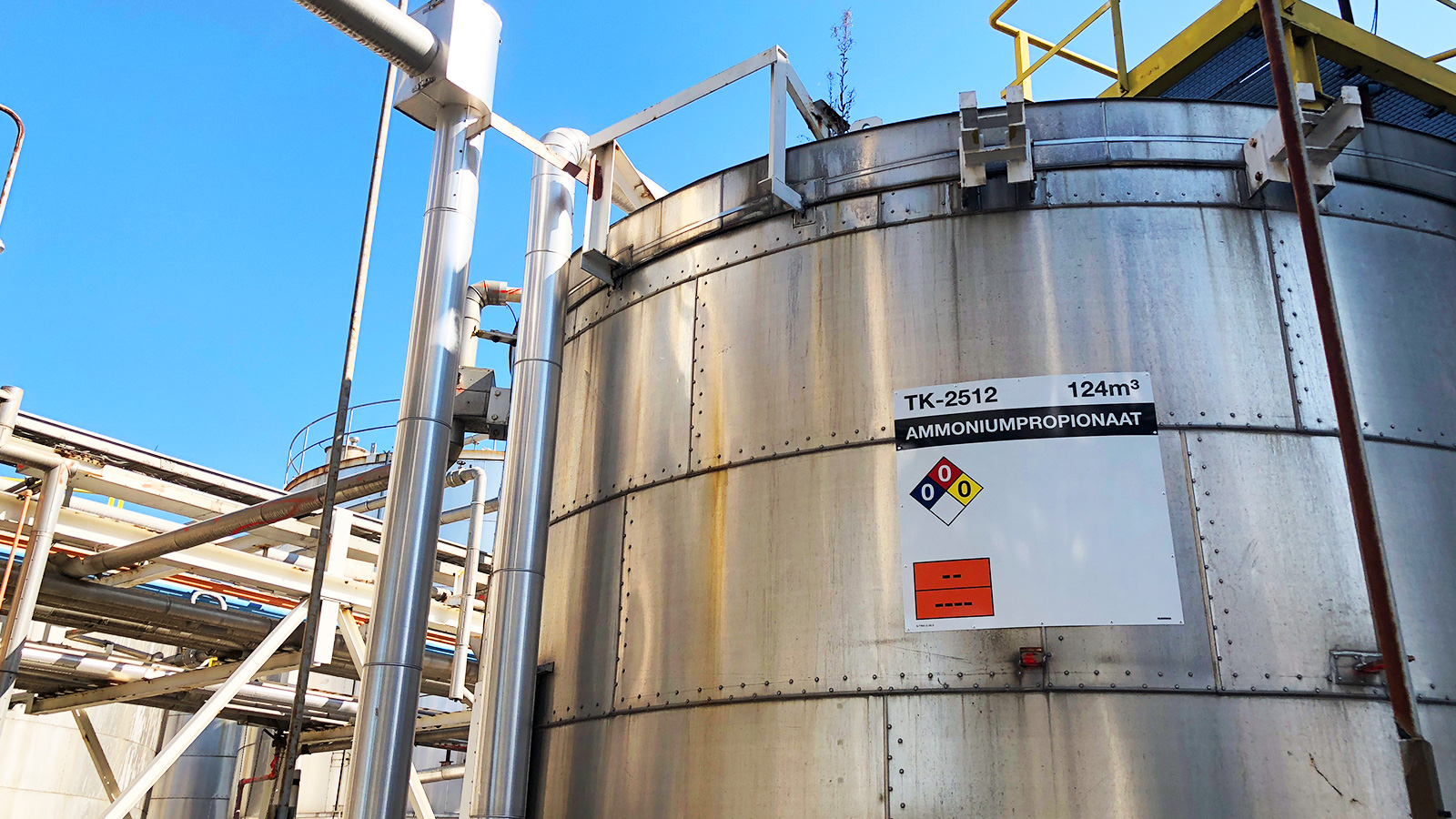 Tank Marking TPT Terneuzen by Blomsma Signs & Safety