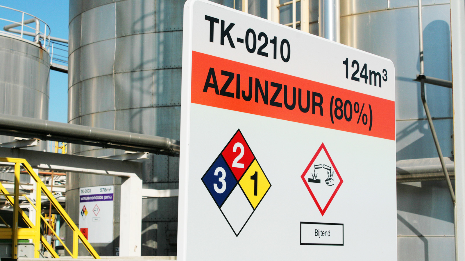 Tank Marking TPT Terneuzen by Blomsma Signs & Safety