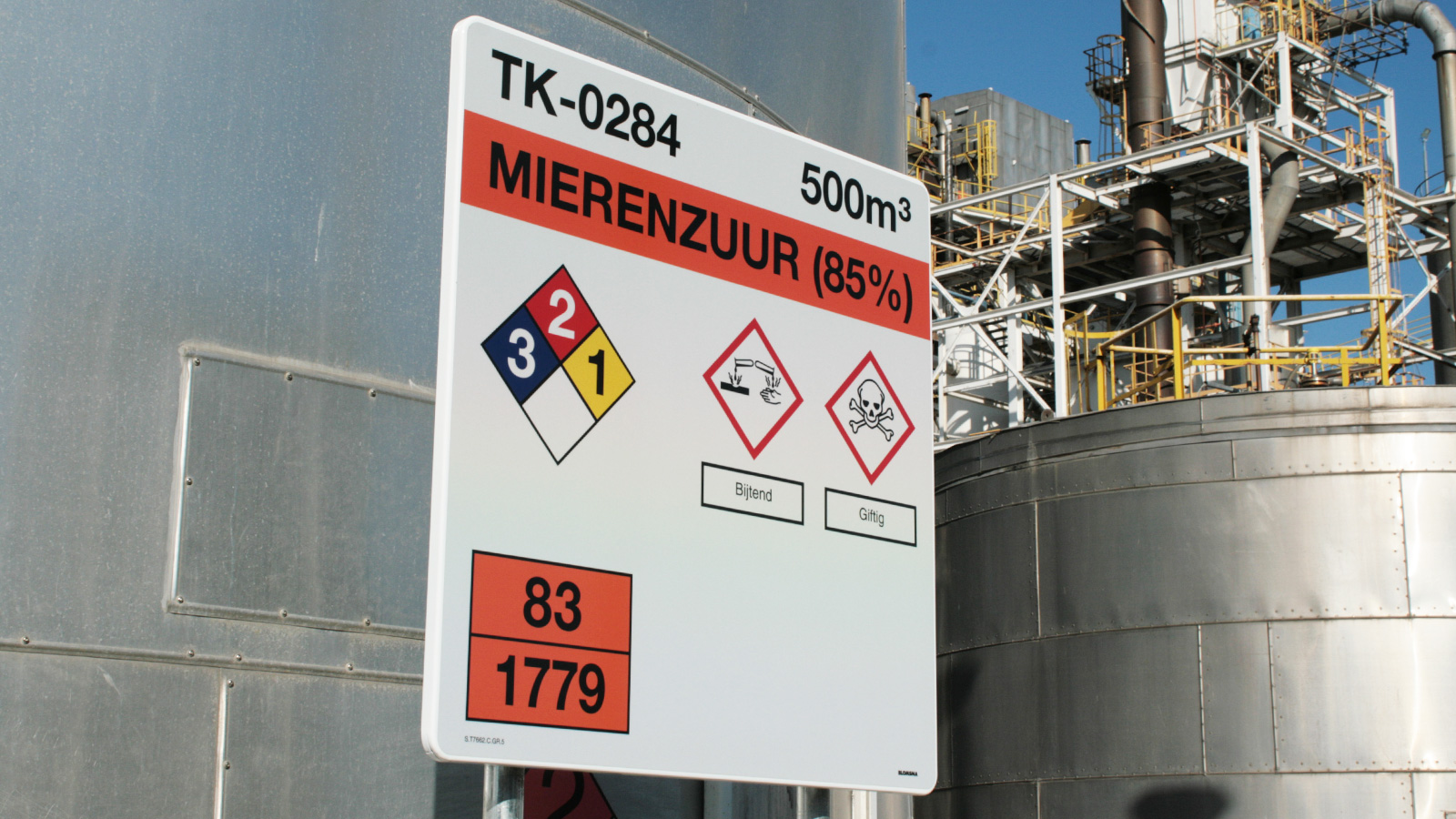 Tank Marking TPT Terneuzen by Blomsma Signs & Safety
