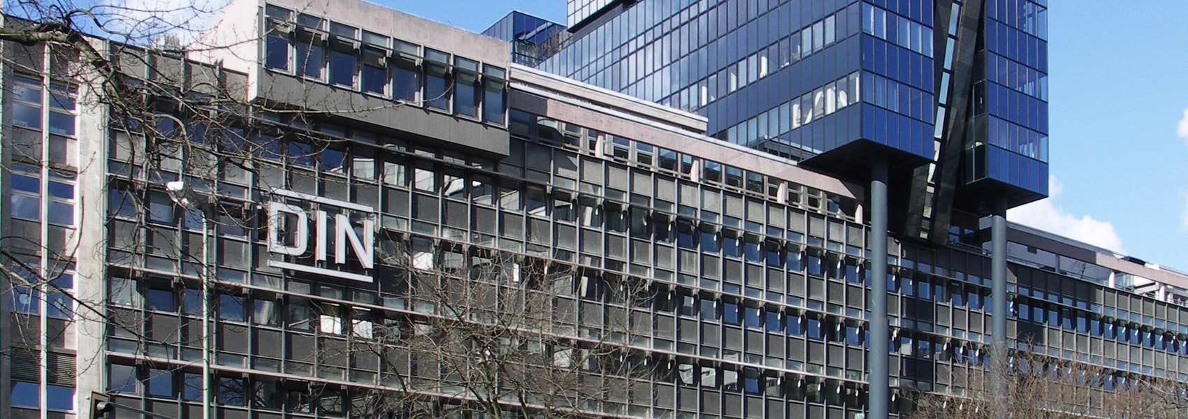 in Berlijn voor ISO TC145, WG6 Safety identification for the content of piping systems