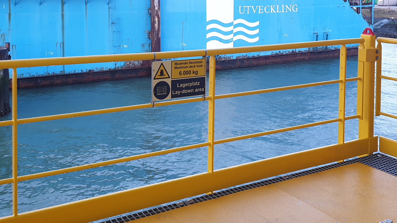 Composite signs Deutsche Bucht by Blomsma Signs & Safety