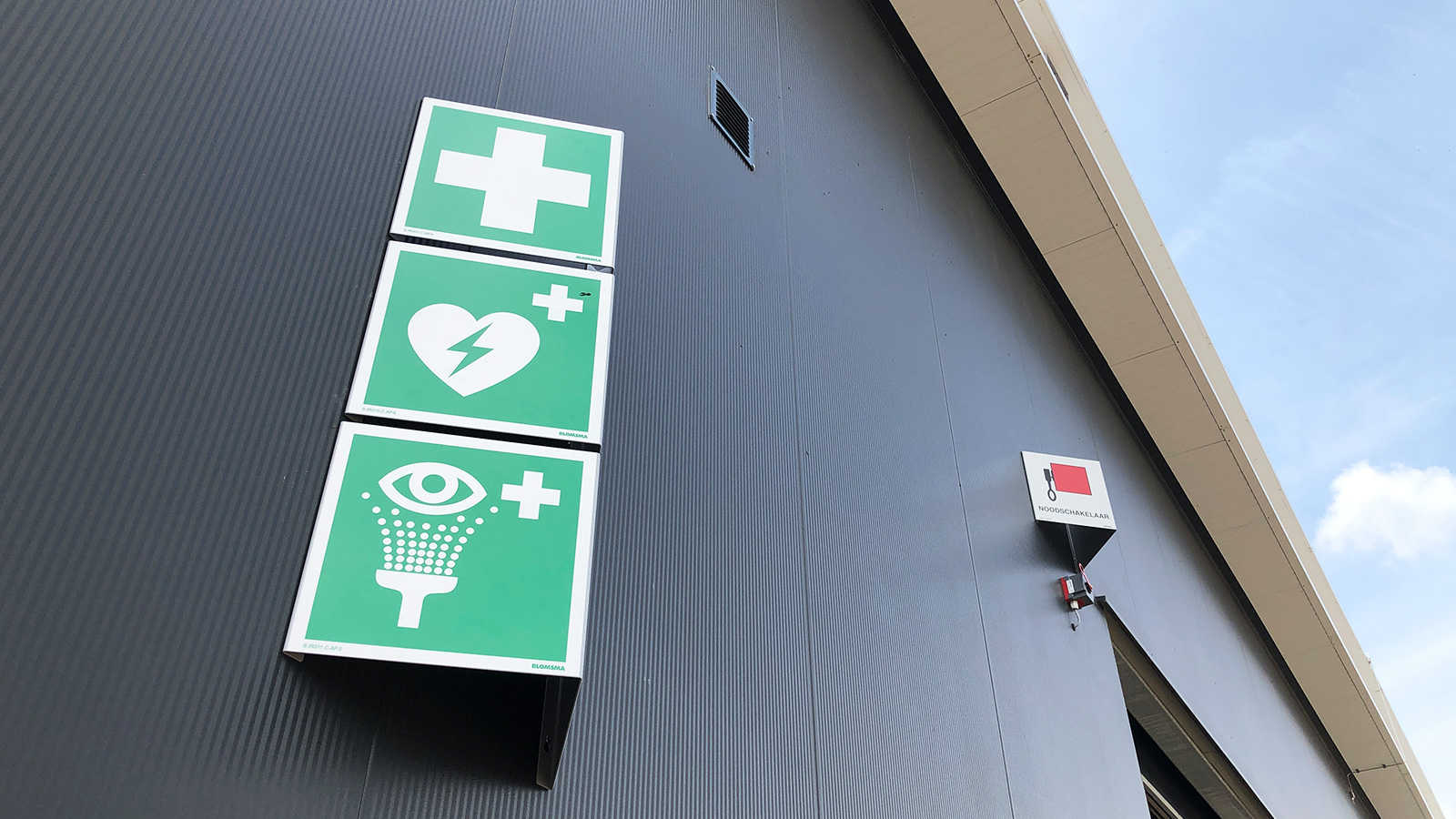 Safety signage TRIAS Westland Geothermal site by Blomsma Signs & Safety