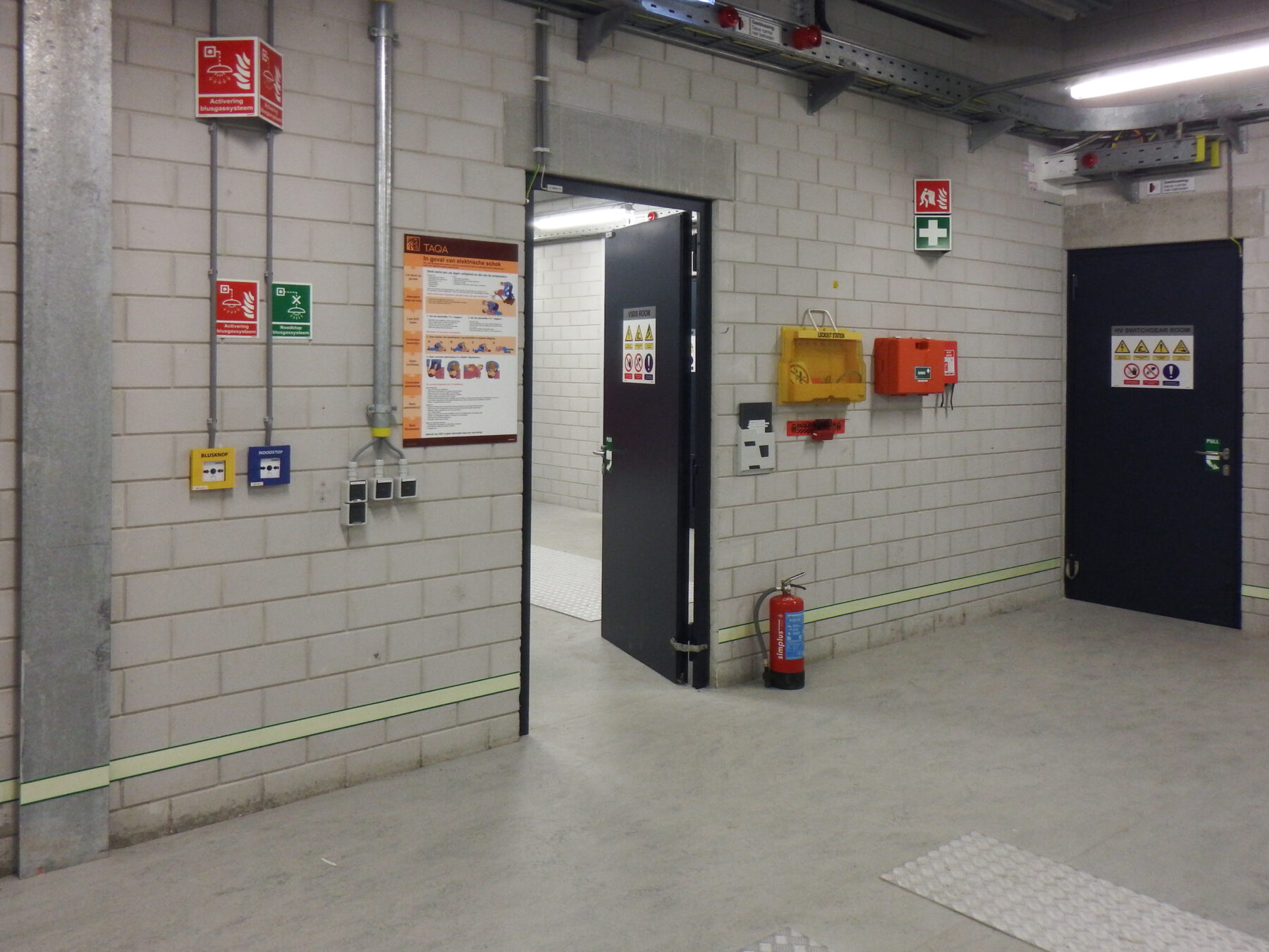 Low Location Lighting als Fluchtwegleitsystem Blomsma Signs & Safety GmbH