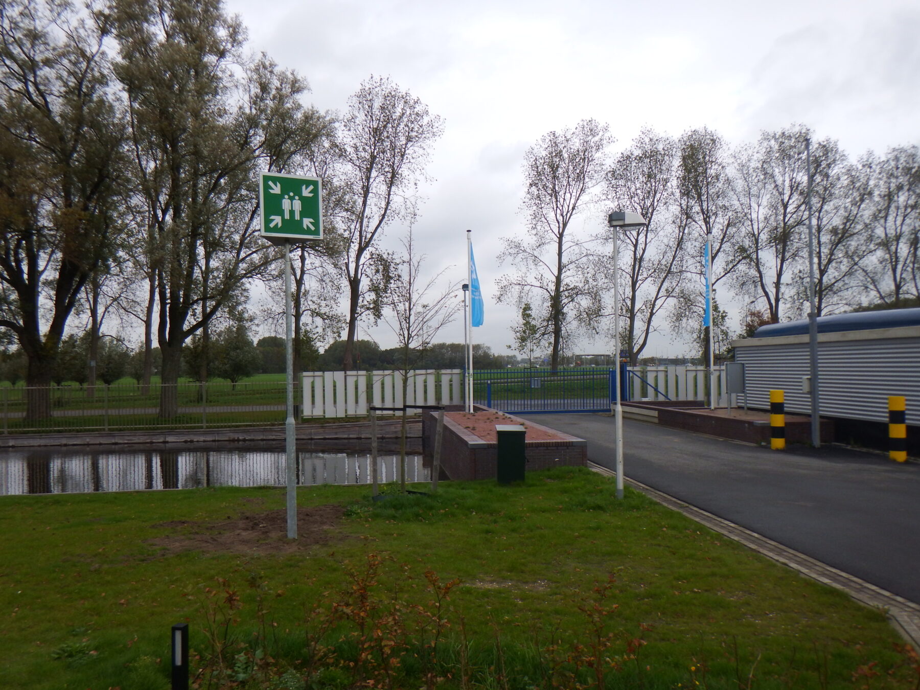 Escape route signage supplier Blomsma Signs & Safety
