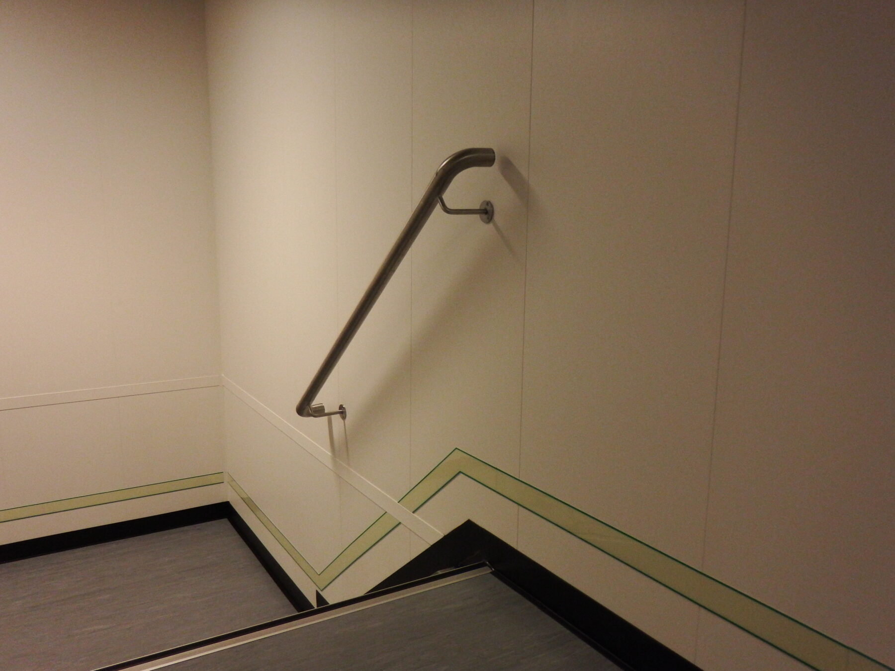 Fluchtwegleitsystem Blomsma Signs & Safety GmbH