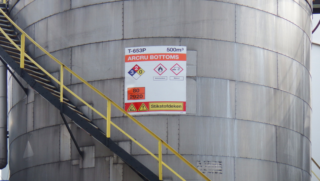 Tank marking dangerous substances