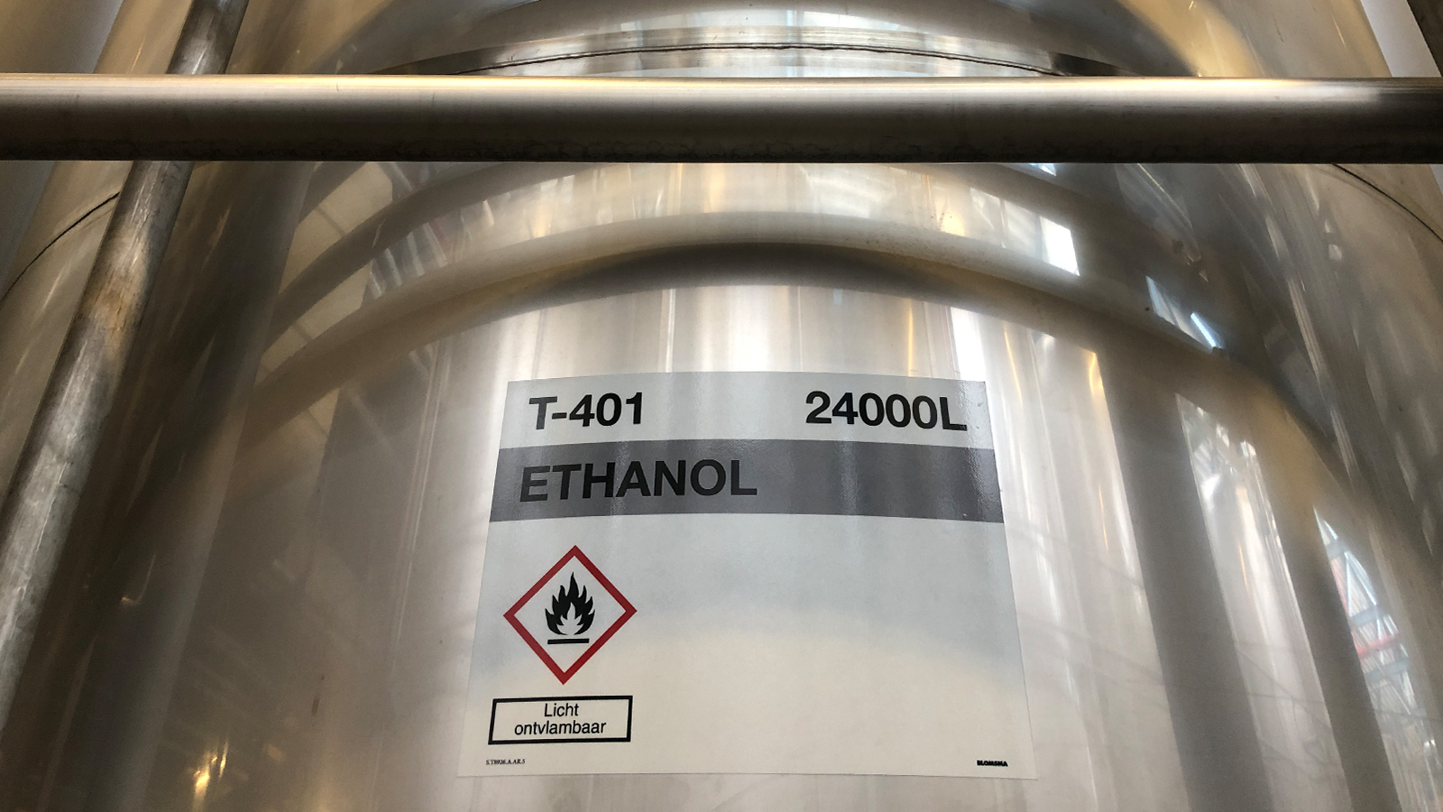 Tank marking Avandis Zoetermeer by Blomsma Signs & Safety