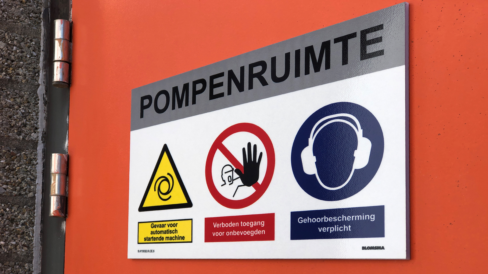 composite signs Avandis Zoetermeer by Blomsma Signs & Safety