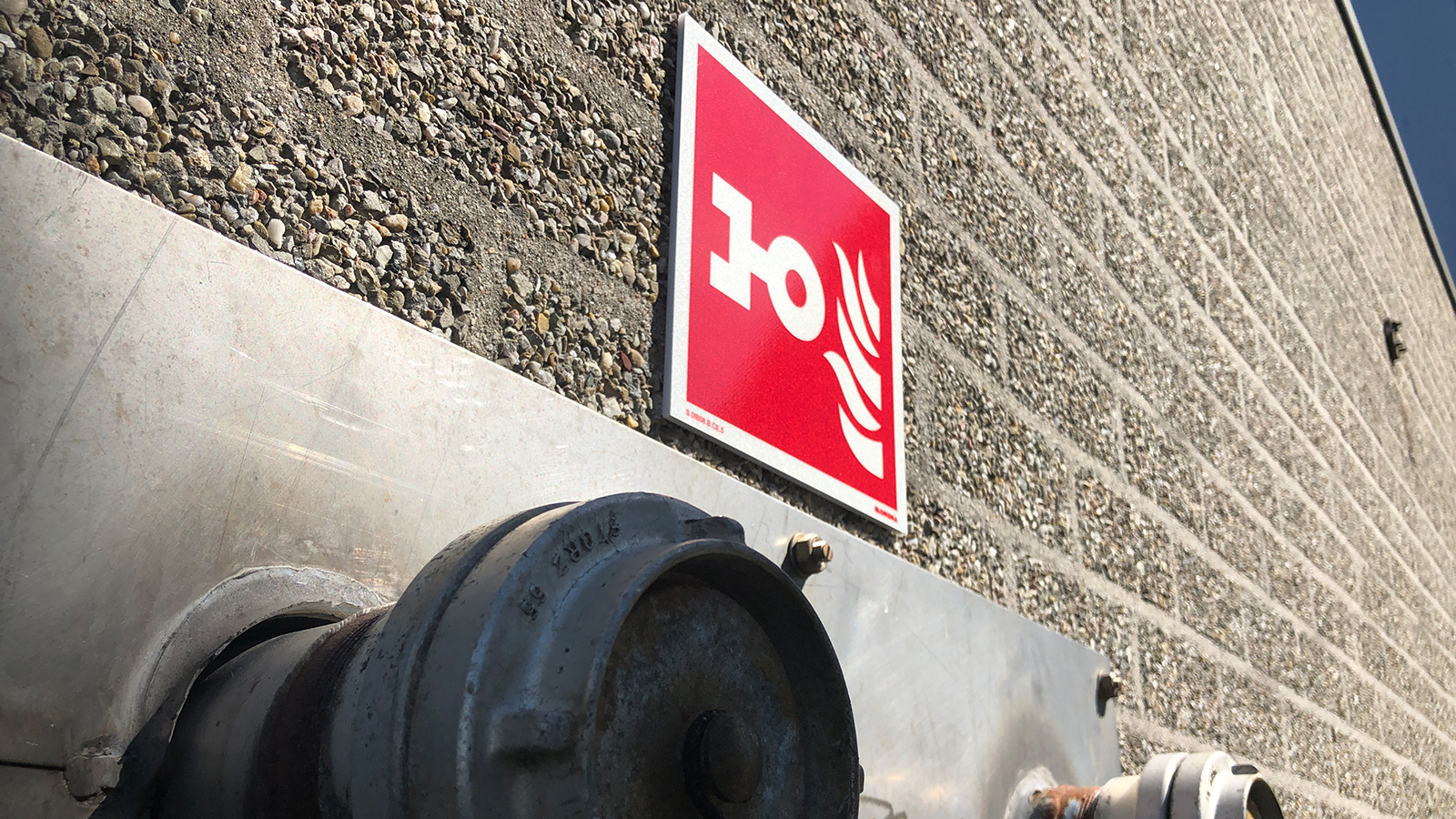 Safety signage Avandis Zoetermeer by Blomsma Signs & Safety