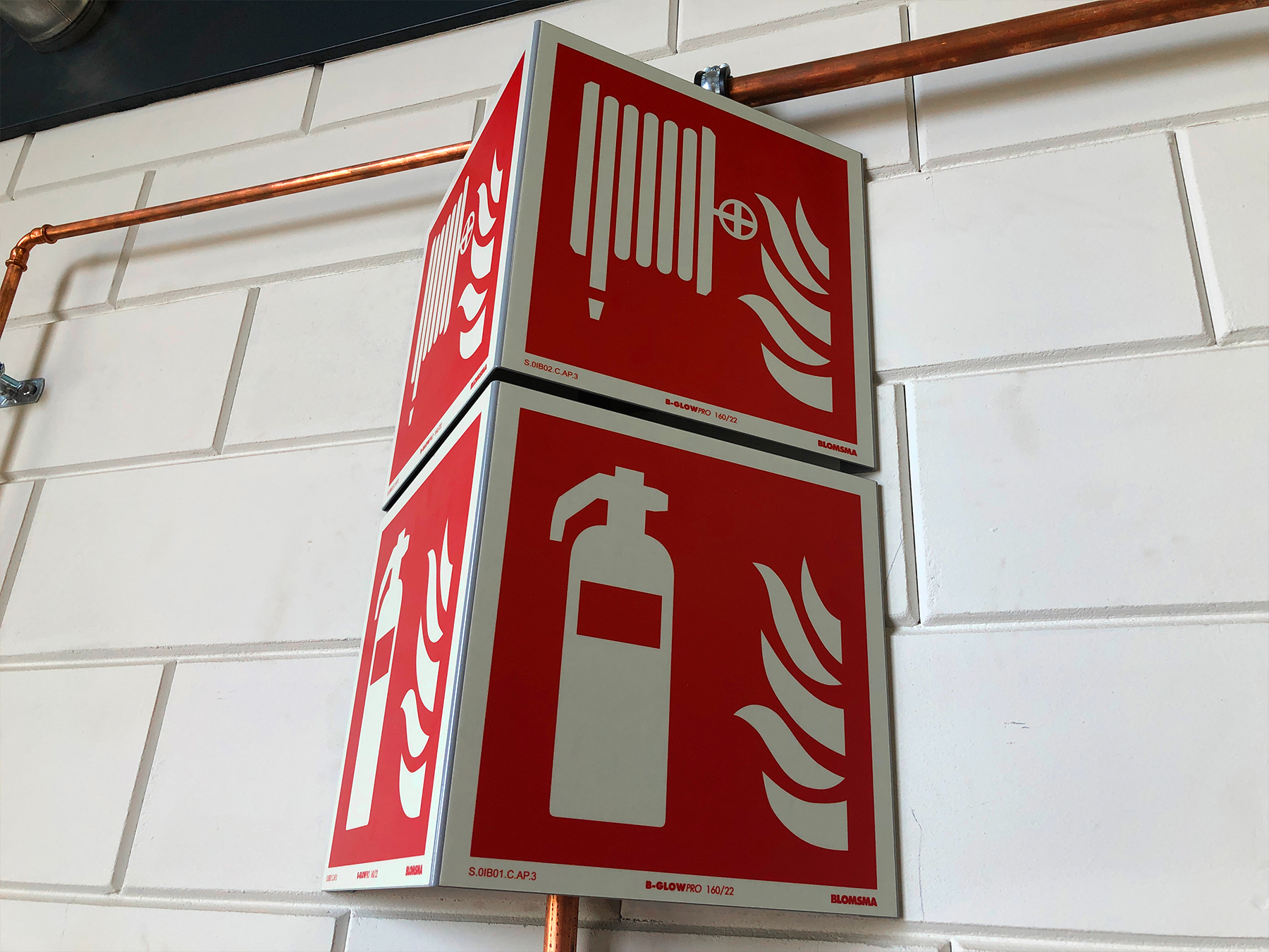Brandpreventie- en reddingsmiddelensignalering door Blomsma