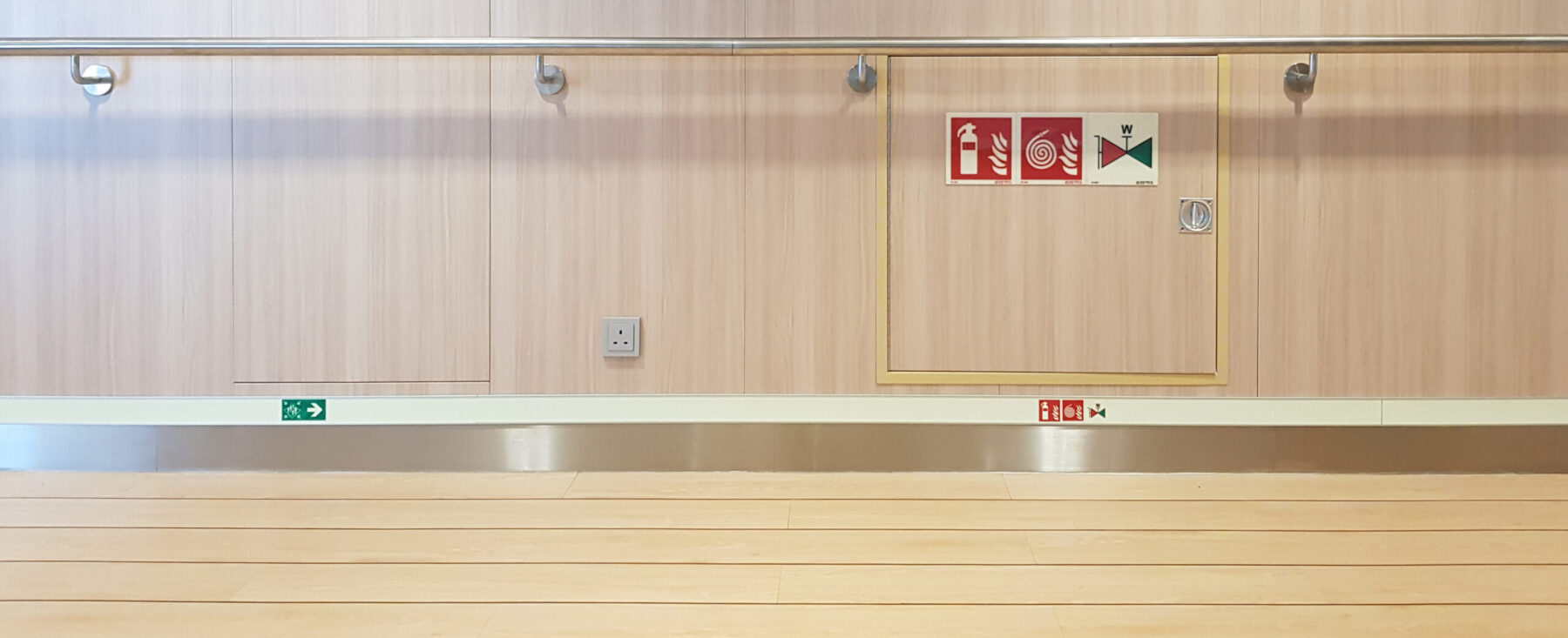 Safety signs and Low Location Lighting Safety signs and Low Location Lighting