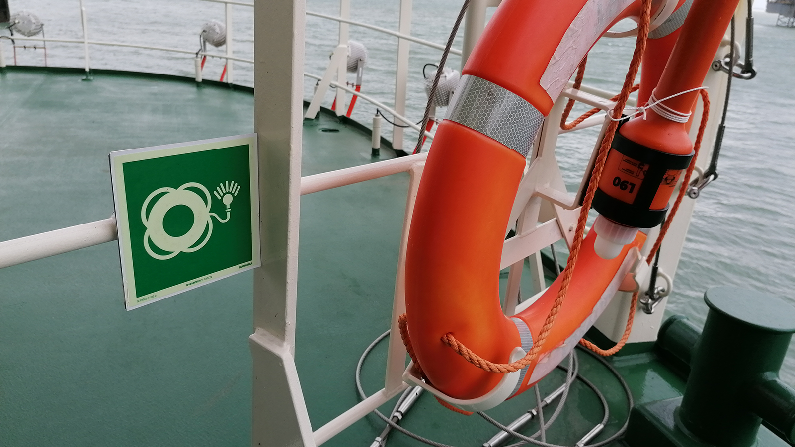 Damen Naval Nuyina ijsbreker veiligheidssignalering door Blomsma Signs& Safety