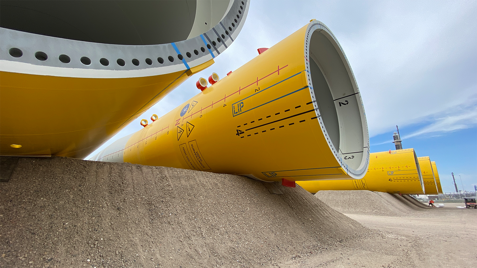 Offshore wind monopile markering and signage Van Ginkel Groep by Blomsma Signs & Safety