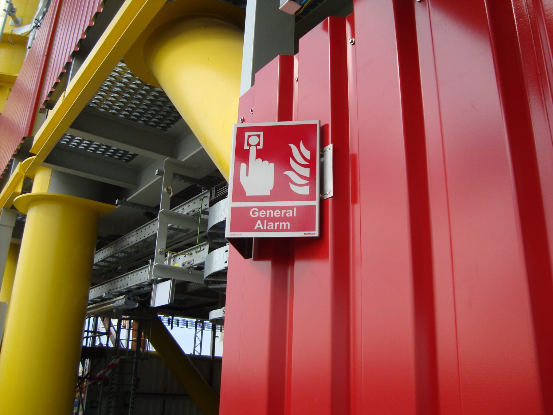 Brandpreventiemiddelen Offshore markt door Blomsma Signs & Safety